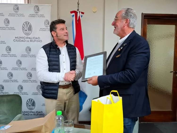 VISITA DEL GOBERNADOR DEL ROTARY CLUB