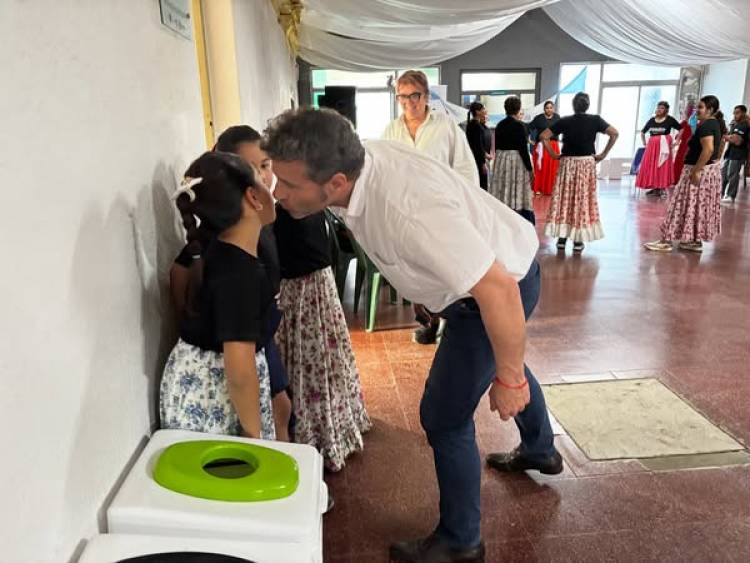 DIA DE LOS BAILERINES FOLCLORICOS