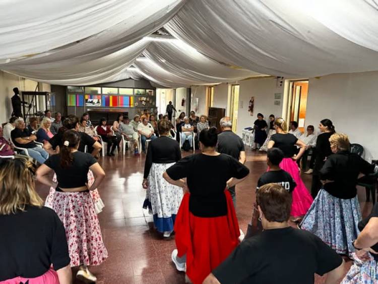 DIA DE LOS BAILERINES FOLCLORICOS