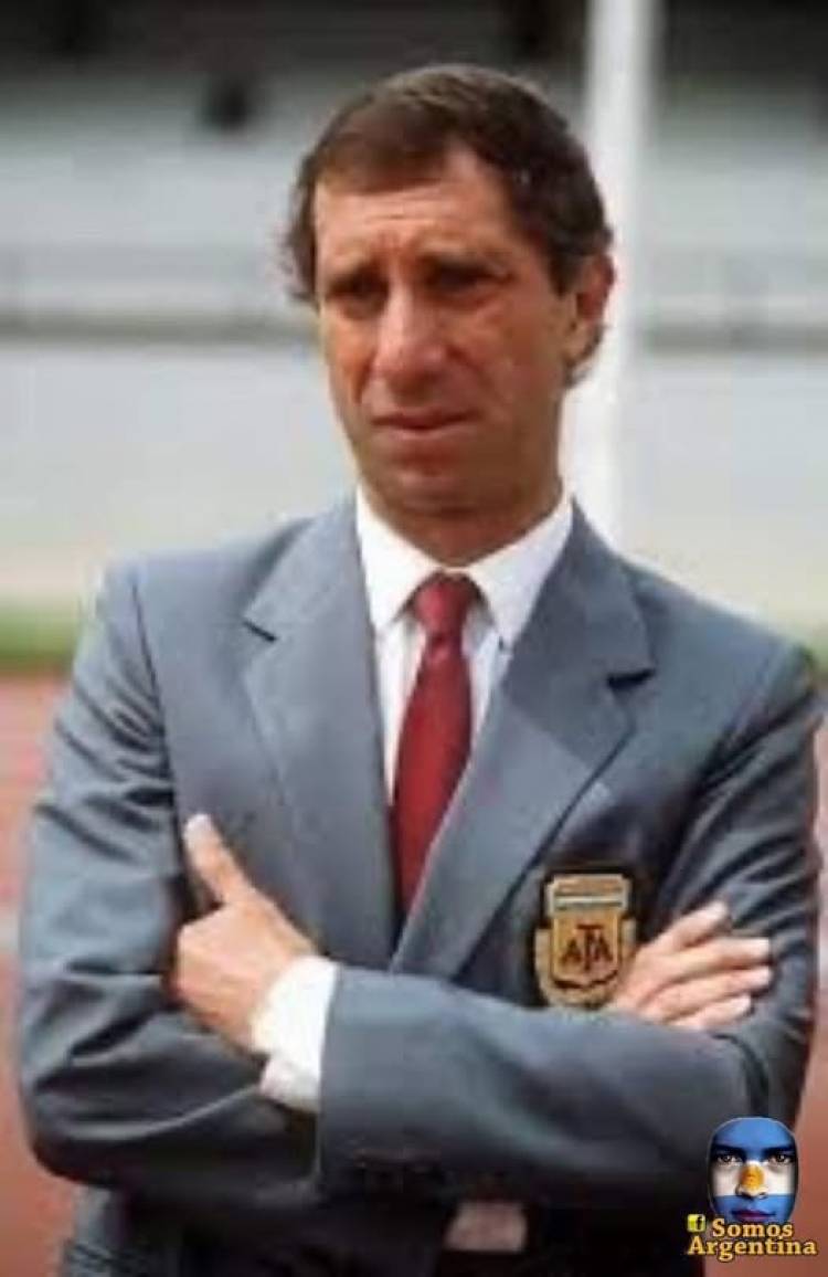 22 DE SETIEMBRE DE 1971: DEBUTA COMO DT CARLOS BILARDO
