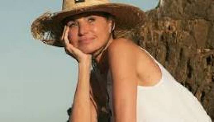 17 DE OCTUBRE DE 1966: NACE NATALIA LOBO