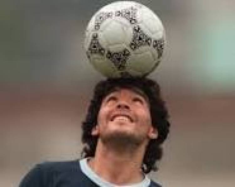 30 DE OCTUBRE: NACE DIEGO MARADONA