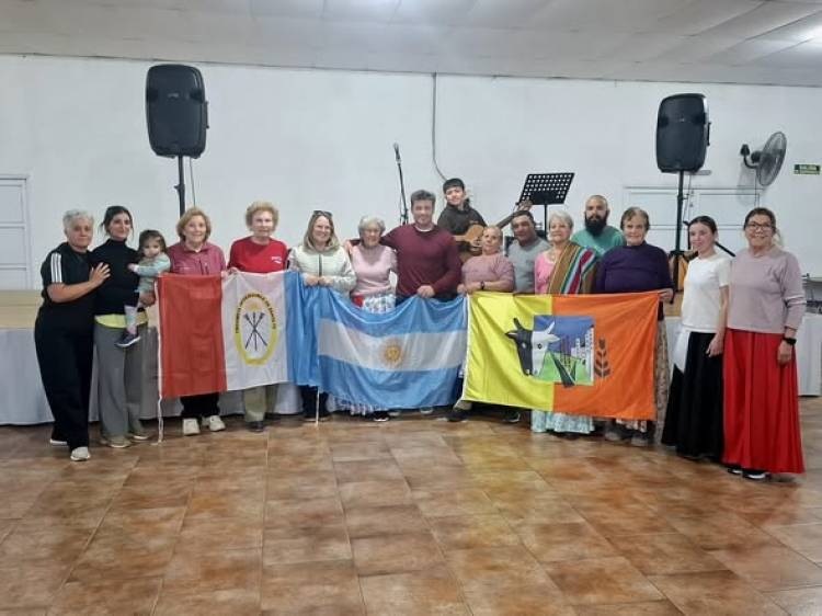 EL BALLET "DEJANDO HUELLAS" VIAJAN A TANTI