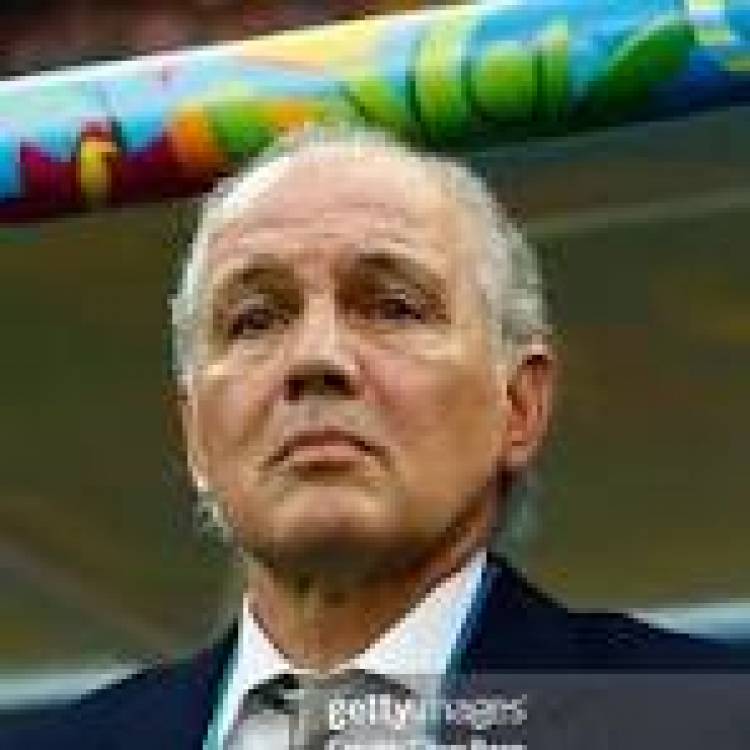 5 DE NOVIEMBRE DE 1954: NACE ALEJANDRO SABELLA