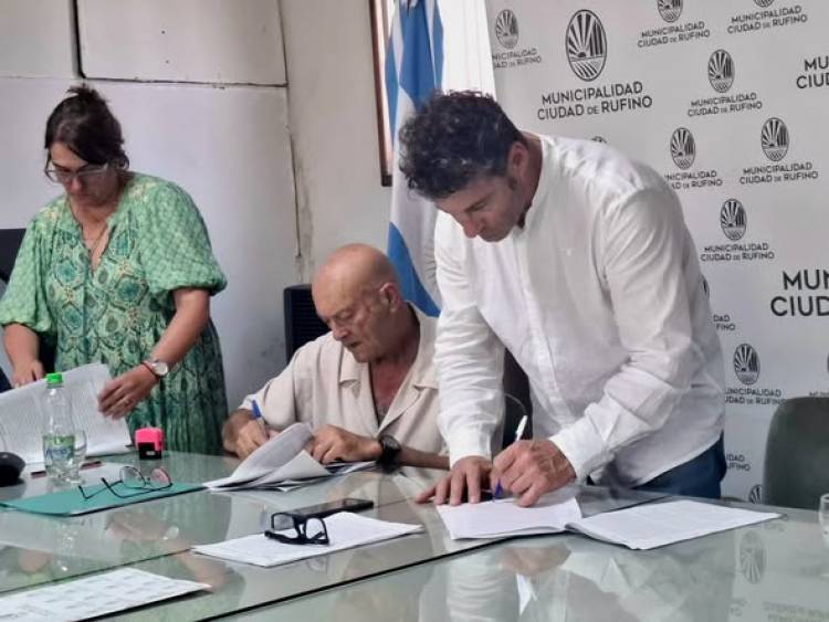 SE FIRMO EL CONTRATO DE CONCESION DE ENERGIA