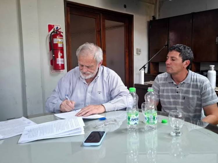 SE FIRMO EL CONTRATO DE CONCESION DE ENERGIA