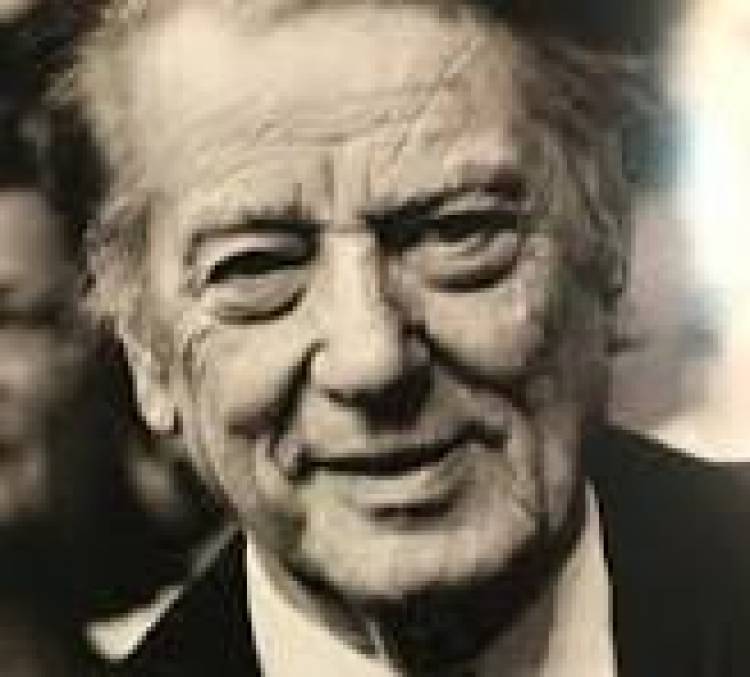 3 DE DICIEMBRE DE |999; FALLECE ENRIQUE CADICAMO