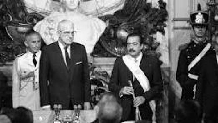 10 DE DICIEMBRE: DIA DE LA RESTAURACION DE LA DEMOCRACIA