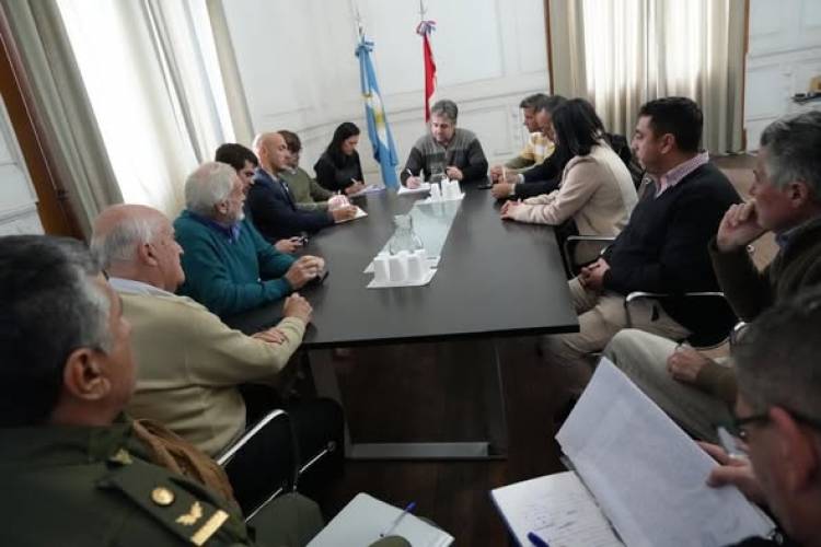 SEGURIDAD: "FUE UNA BUENA REUNION"
