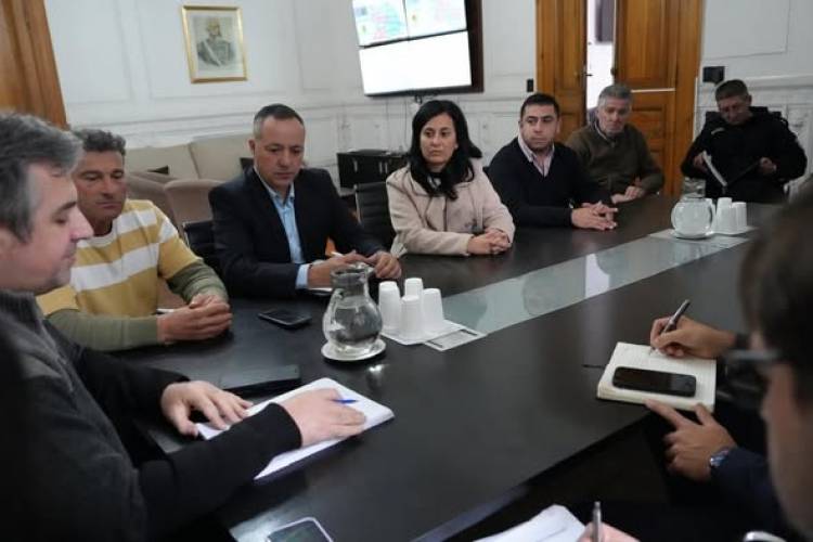 SEGURIDAD: "FUE UNA BUENA REUNION"